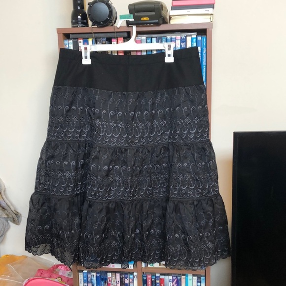 H&M Dresses & Skirts - NWT H&M Black Eyelet/ Peasant Skirt Sz 14